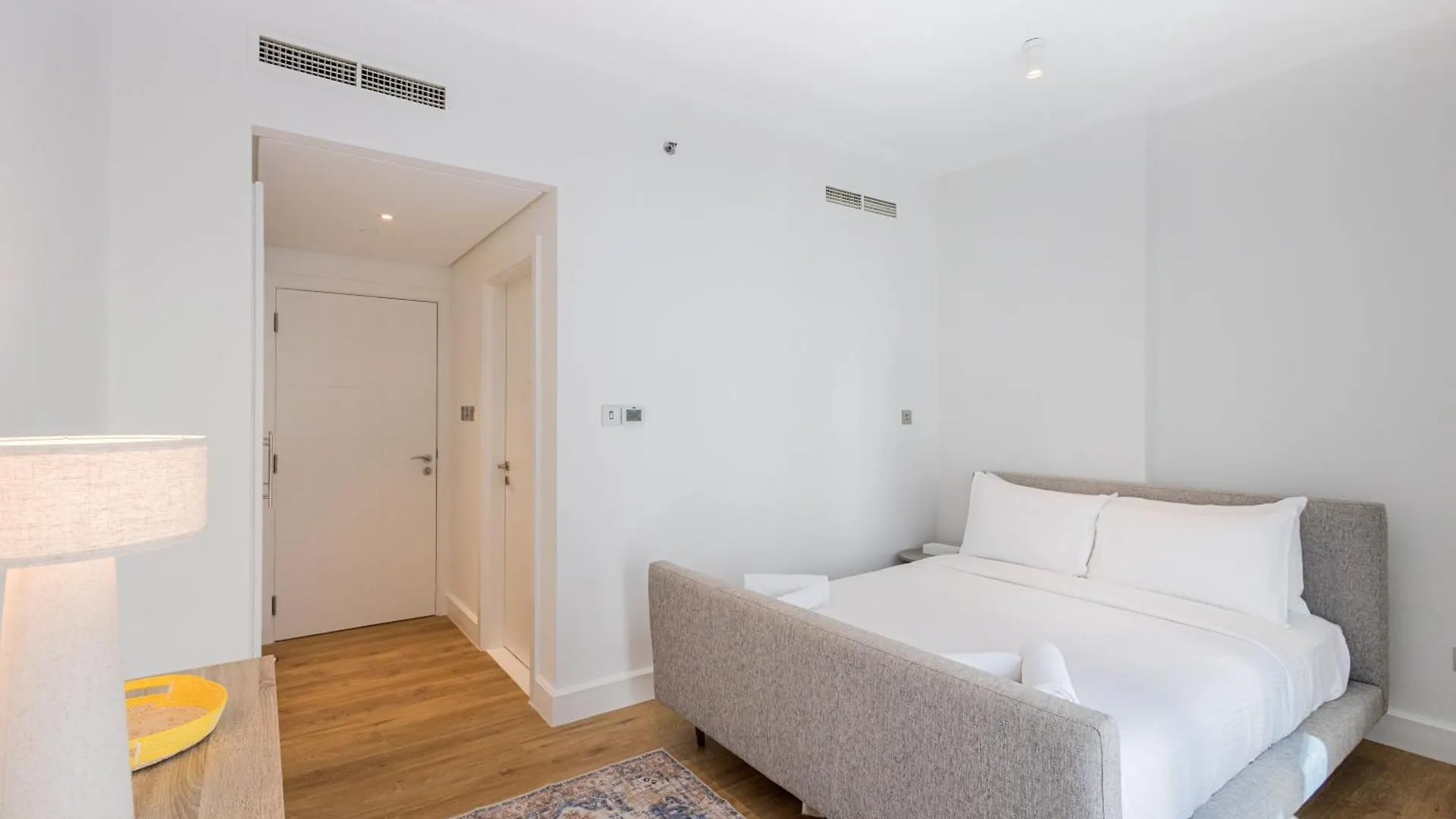 Stylish & Upgraded 2Br Apartment Near Dubai Mall - Allsopp & Allsopp