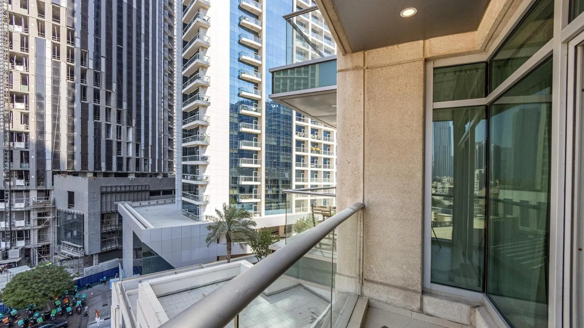 Stylish & Upgraded 2Br Apartment Near Dubai Mall - Allsopp & Allsopp アラブ首長国連邦